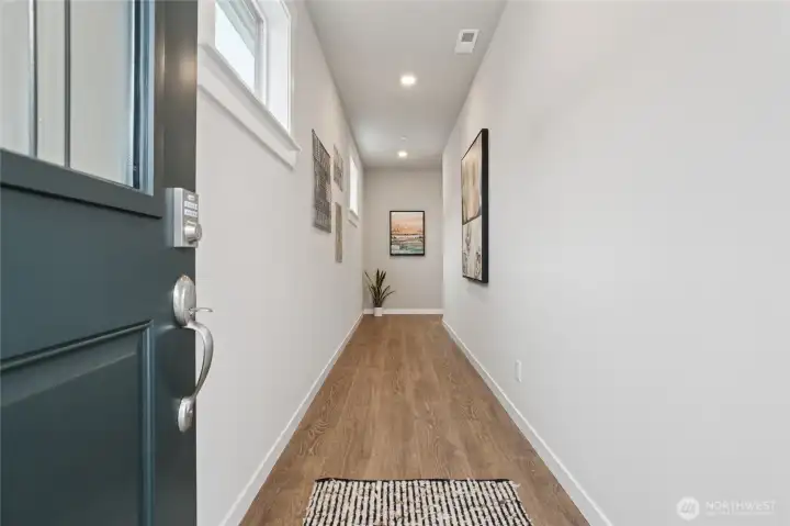 Great wall space to display art or use your imagination... Great wall space to display art or use your imagination...