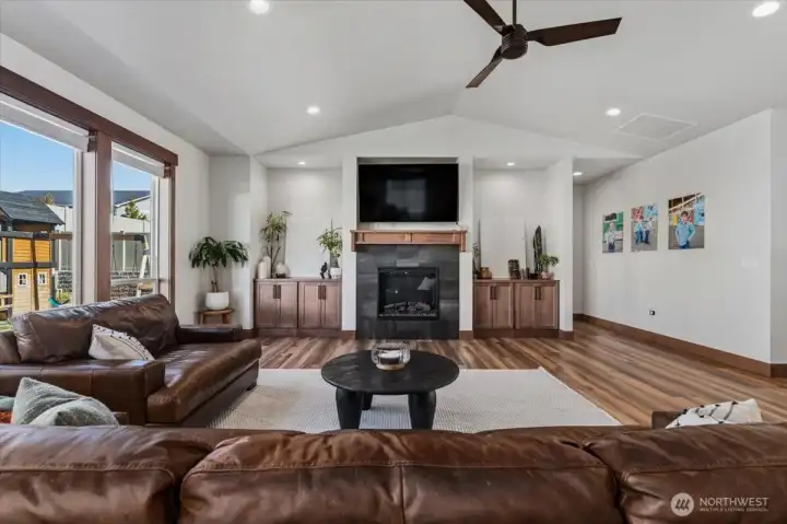 Stunning Great Room Features