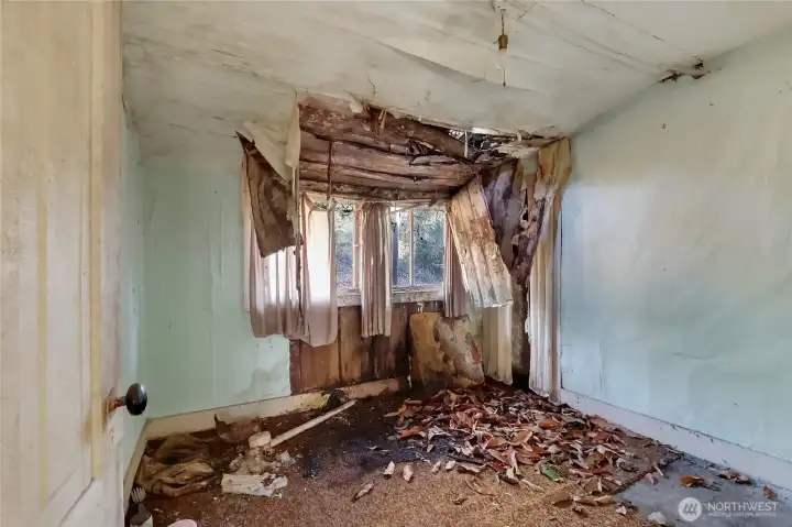 Bedroom #1