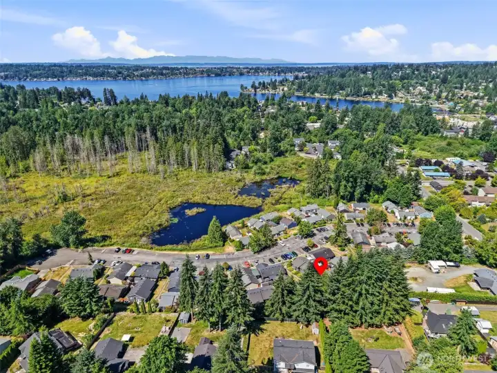 So close to the lake, parks, town, schools - everything!! What a delightful community this is.