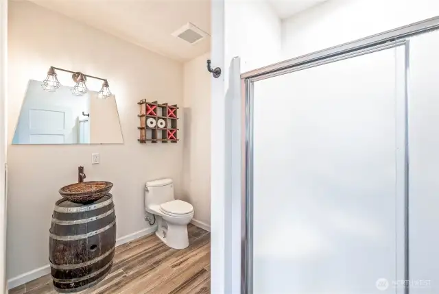 Garage 3/4 Bath