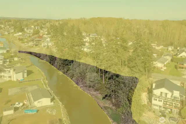 Aerial view with approx lot size highlighting to show shape of lot