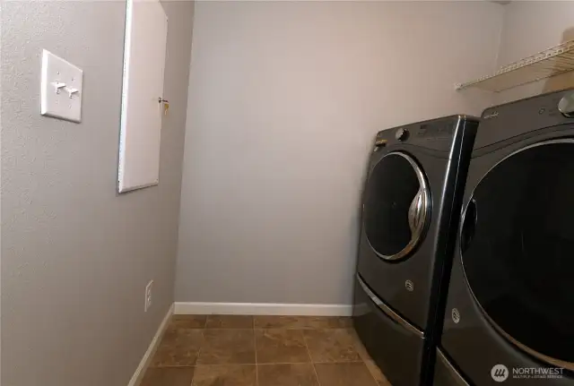 Main Hall Bathroom Upstairs