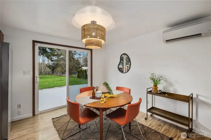 Enjoy Dinner and Entertaining in your Dining Room right off of the kitchen.