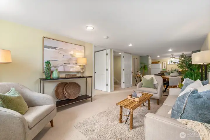 Private entrance off of 39th Ave SW for ADU.