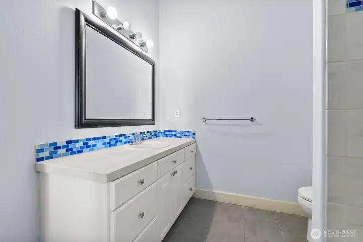 Downstairs full bath