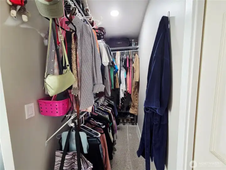 walk-in closet