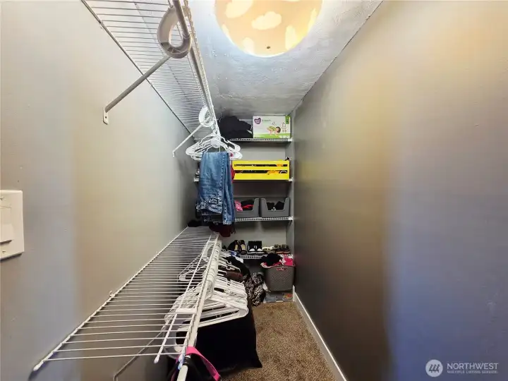walk-in closet