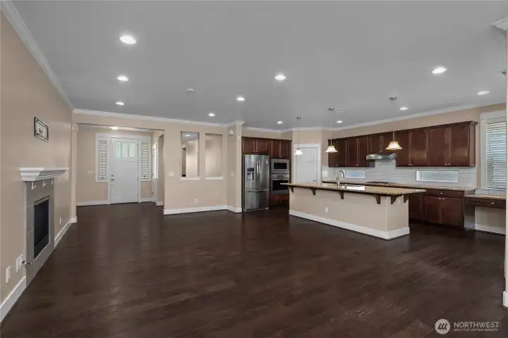 Cook and entertain without missing a moment in this thoughtfully connected living space. Cook and entertain without missing a moment in this thoughtfully connected living space.