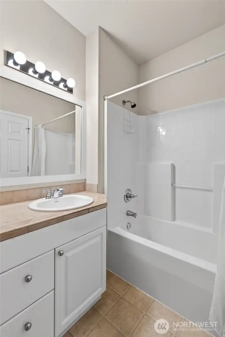 full bathroom connected to the secondary bedroom full bathroom connected to the secondary bedroom