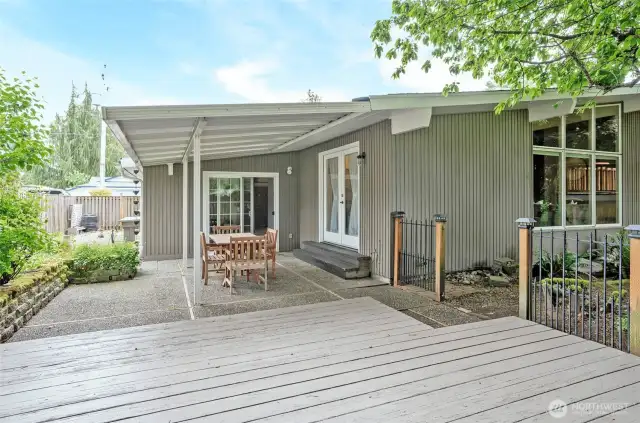 This sizable deck allows you to enjoy the sun