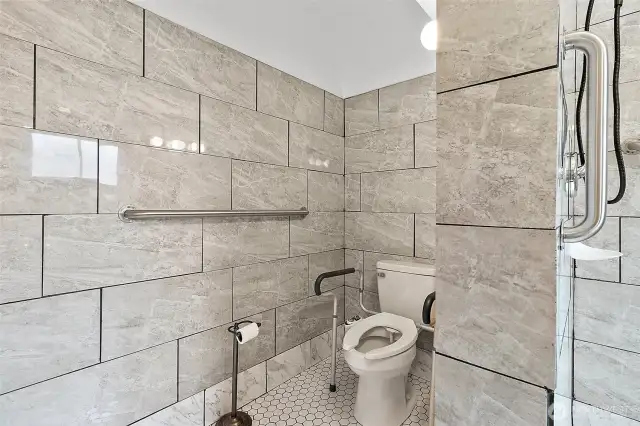 Main floor bath