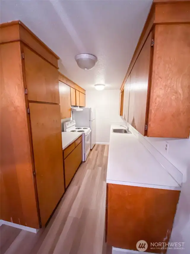 Unit 4 Kitchen