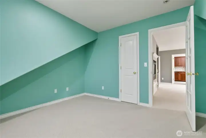 office/flex room with closet