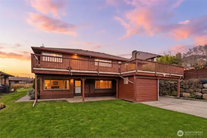 A backyard made for entertaining or unwinding after a long day