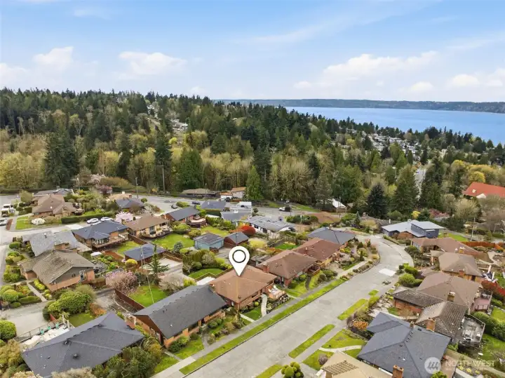 Panoramic perspective showing your home’s proximity to Puget Sound and Lincoln Park