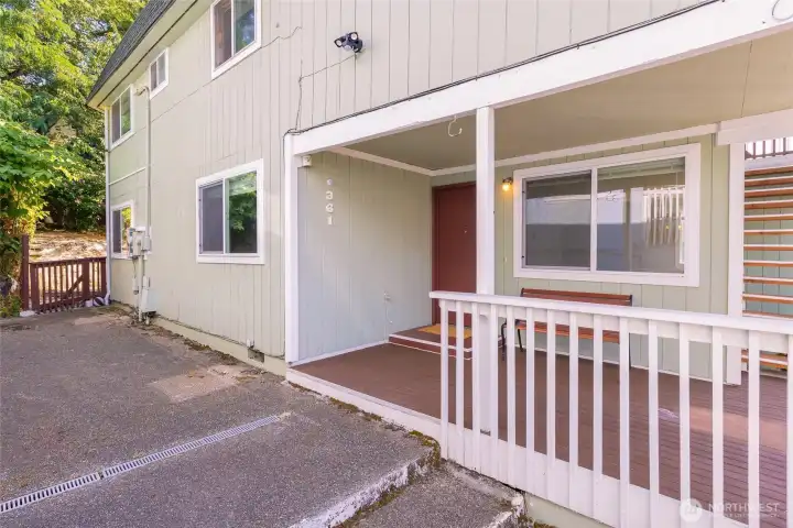 1st floor unit entry