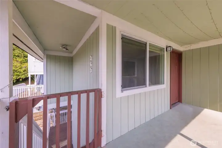 2nd floor unit entry