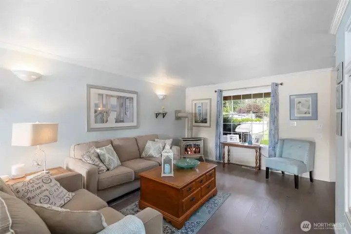 Living room with gas fireplace