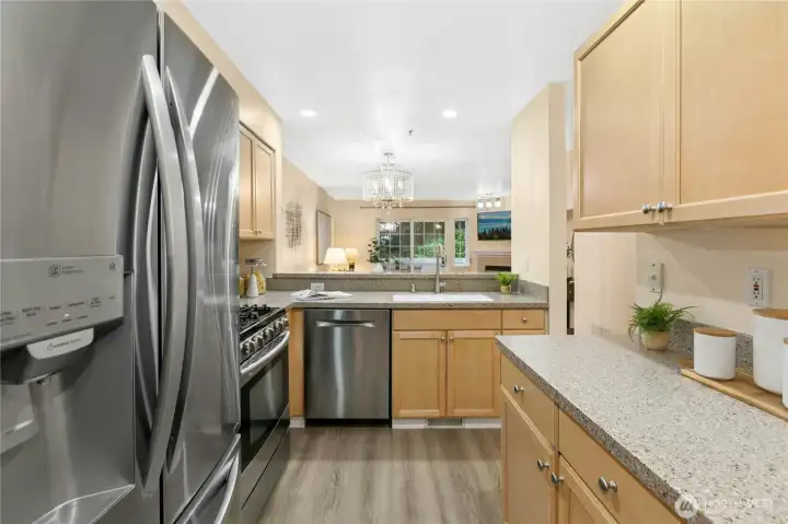 Cook for many or just yourself, there's plenty of counter spae in this kitchen!