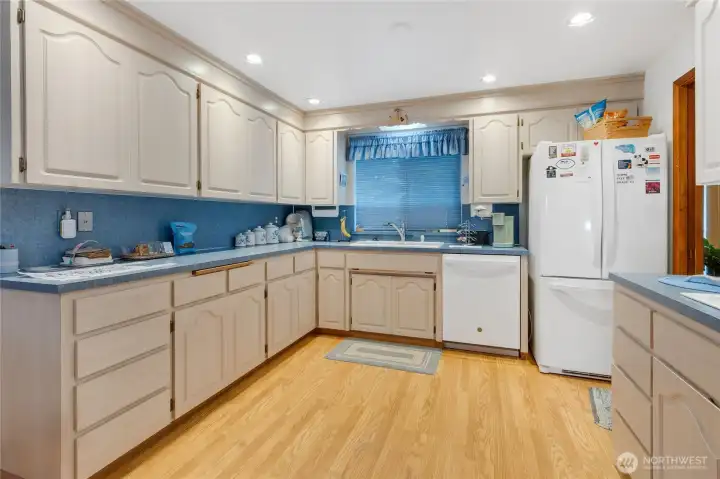 Spacious kitchen