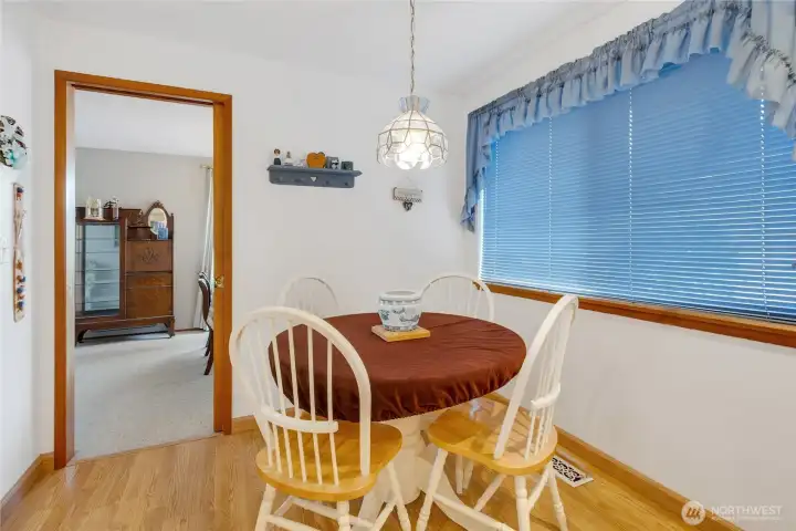 Kitchen eating area.