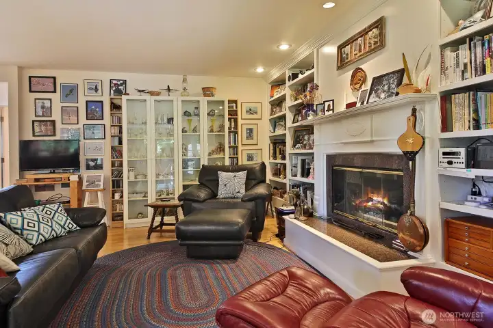 Family room off the kitchen