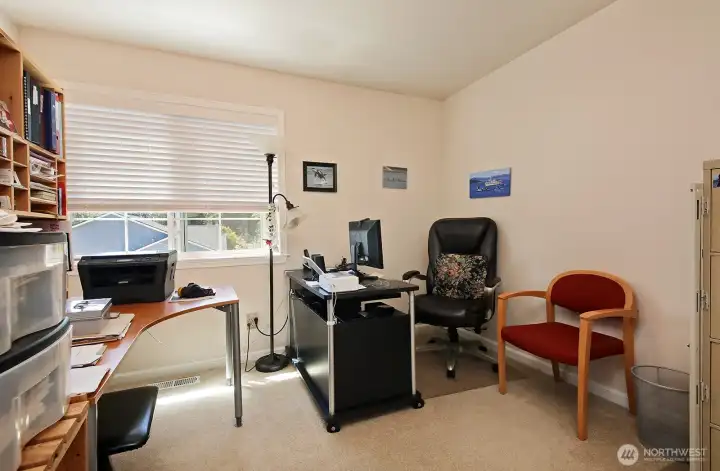 3rd bedroom used as an office