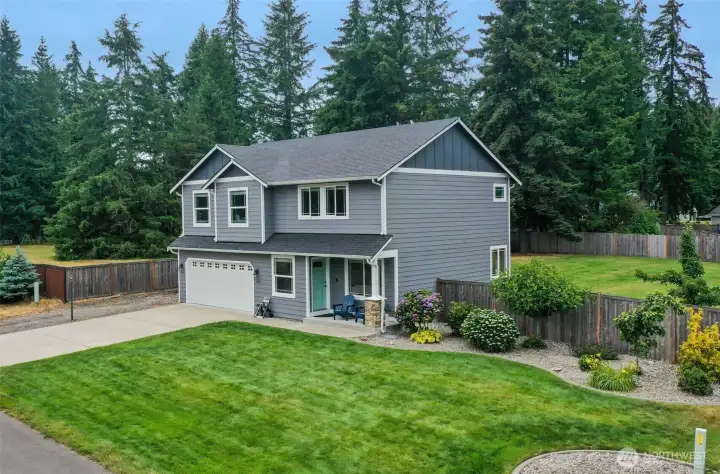 Room to stretch out and a beautiful, well-cared for home in lovely Rainier! Room to stretch out and a beautiful, well-cared for home in lovely Rainier!