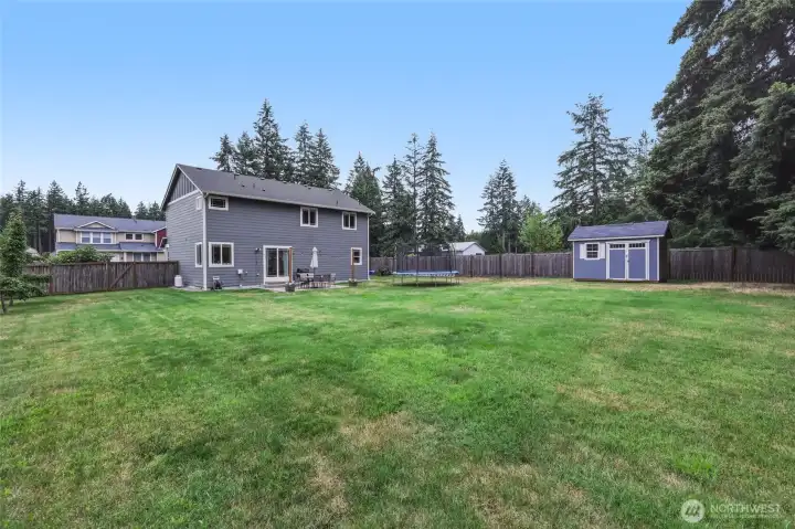 Quality shed is designed to complement the home's aesthetic and offers great gardening/yard storage. Quality shed is designed to complement the home's aesthetic and offers great gardening/yard storage.