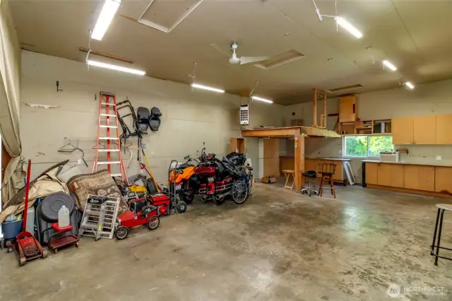 Garage/Shop
