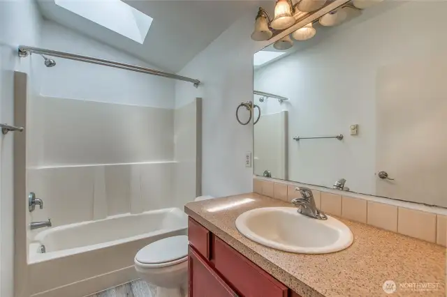 Full bathroom on main level.