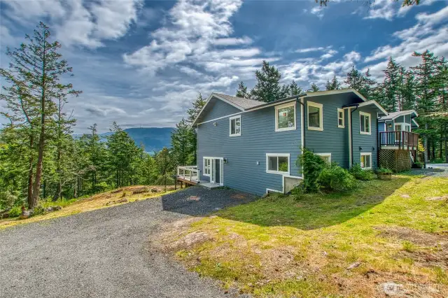 Separate entrance and driveway to the lower level.