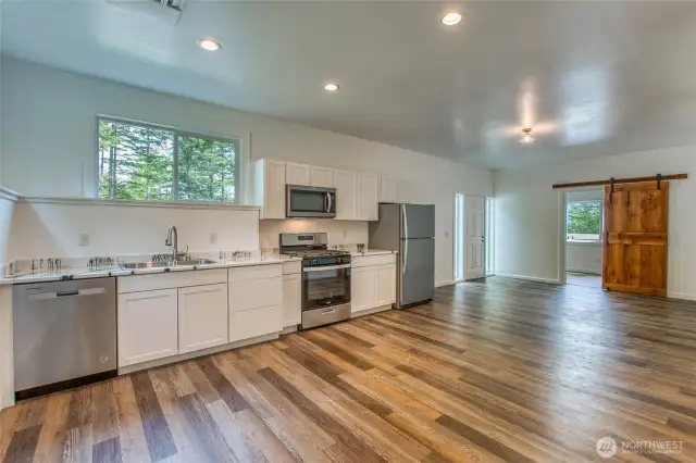 Full kitchen on lower level with separate entrance.