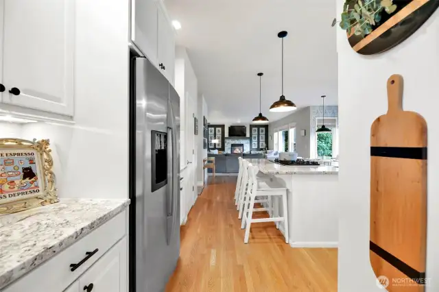 Dining Connects to Kitchen