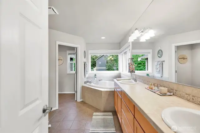 Generous Primary En Suite