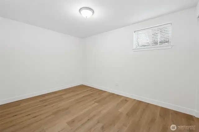 Flex room down