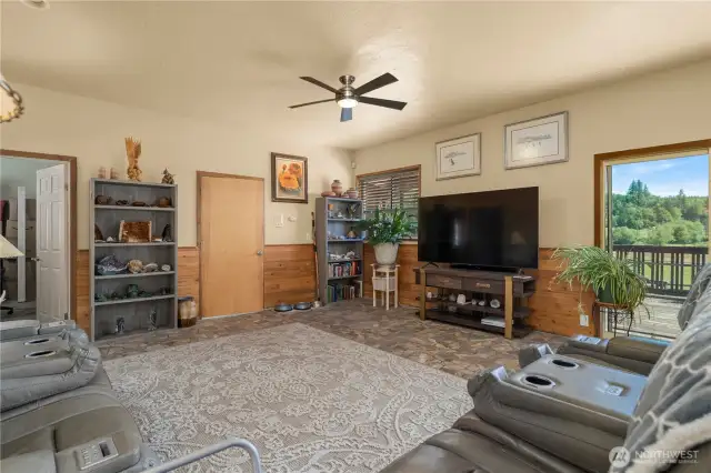 Secondary suite/living room could be seperate living space.
