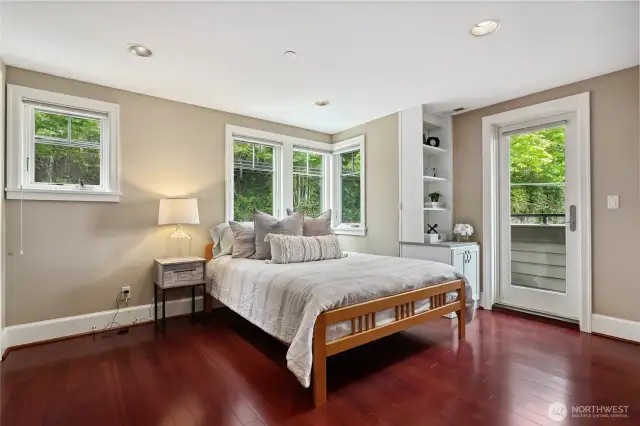 The 2nd bedroom has a small balcony for a step out.