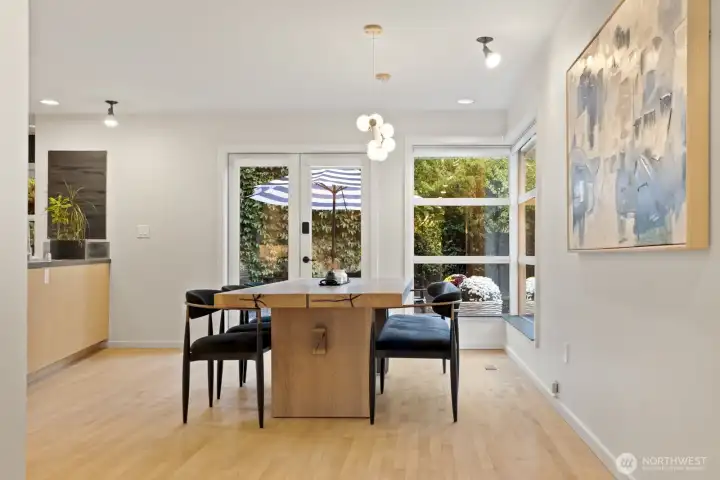 Flow easily from living into the dining area.
