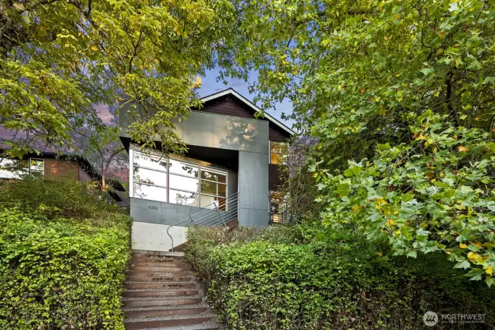 Don't miss this rare opportunity to live at the center of the universe - one of Seattle's most sought-after neighborhoods!