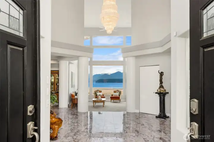 vaulted ceiling entry