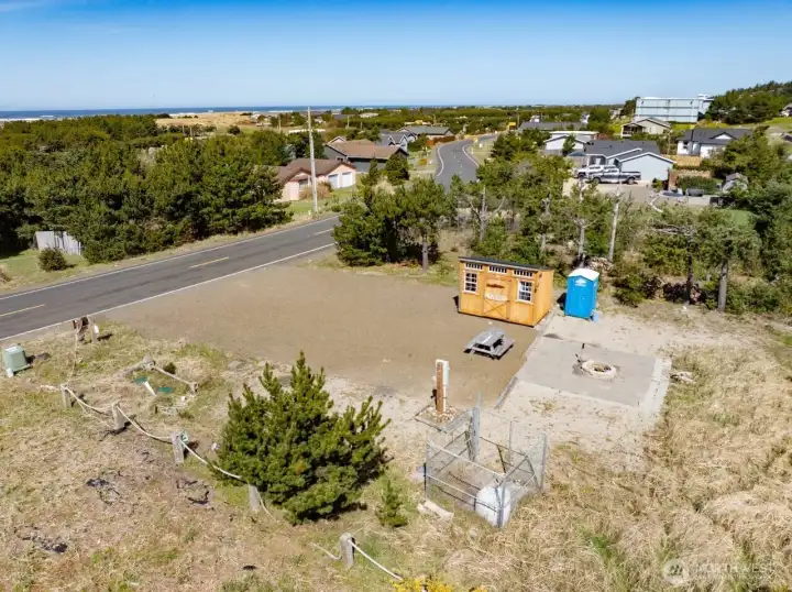 Plenty of space with a firepit.