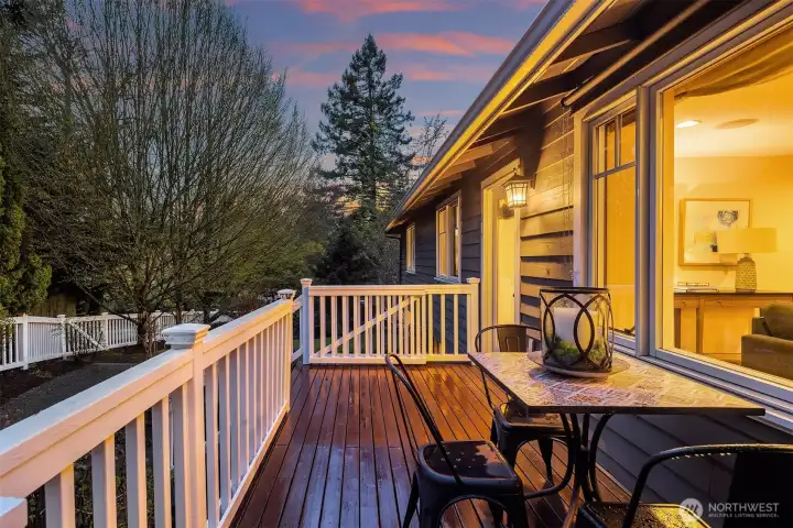 Enjoy dinners on the patio!