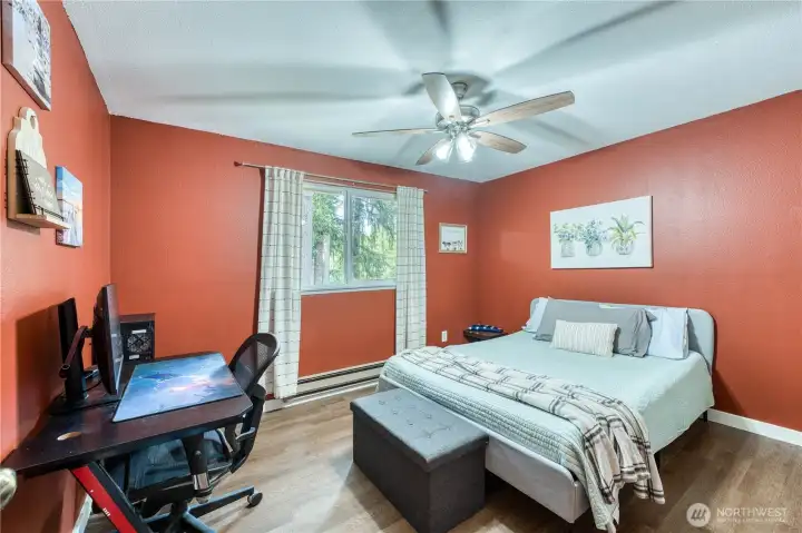 Guest bedroom #1