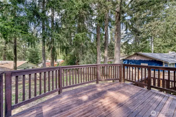 Large deck for entertaining.