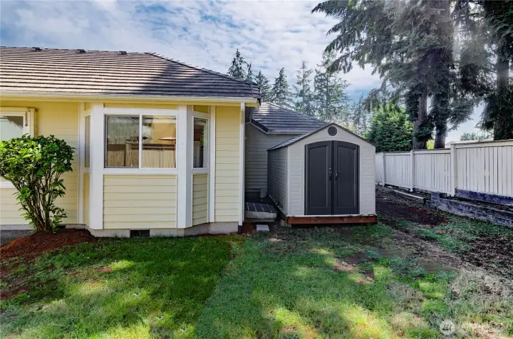 Back yard has plenty of room on the side of the home. There is a large gate for easy access to the back yard. Back yard has plenty of room on the side of the home. There is a large gate for easy access to the back yard.