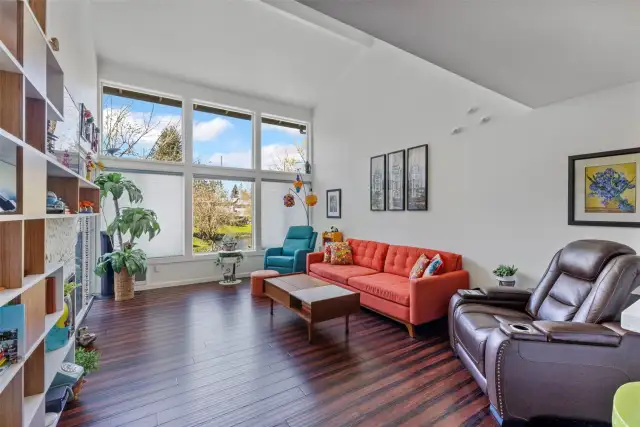 Vaulted Ceilings In Living Room