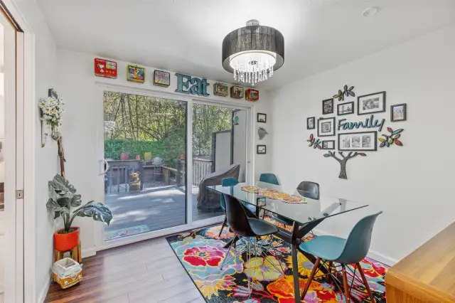 Light and Bright Dining Room