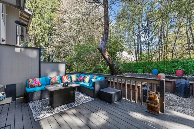 Private Oasis Against Greenbelt